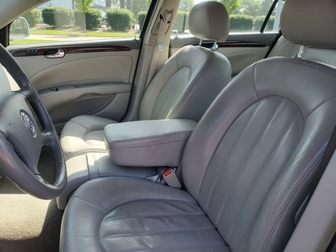 Used 2006 Buick Lucerne CXL w/ Luxury Package FWD image 8
