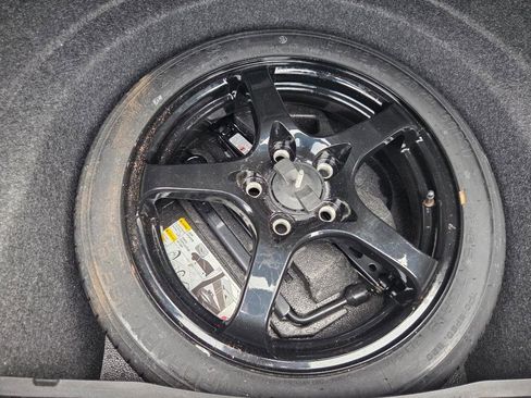Used 2009 Cadillac CTS 3.6 w/ Wood Trim Package RWD image 10