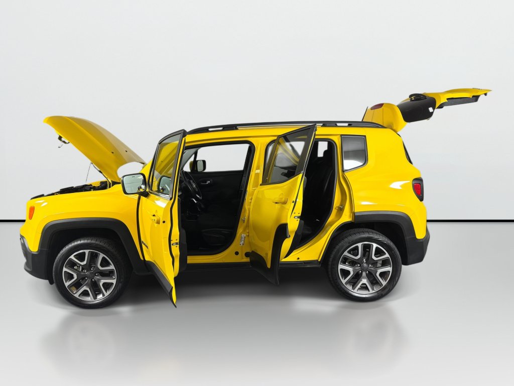 Used 2018 Jeep Renegade Latitude w/ Cold Weather Group AWD/4WD image 10