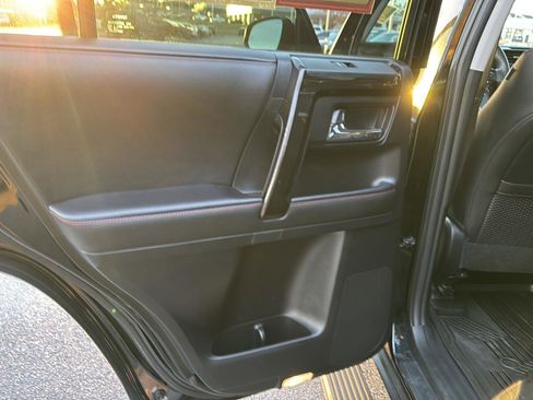 Certified 2023 Toyota 4Runner TRD Off-Road Premium w/ Moonroof Package image 15