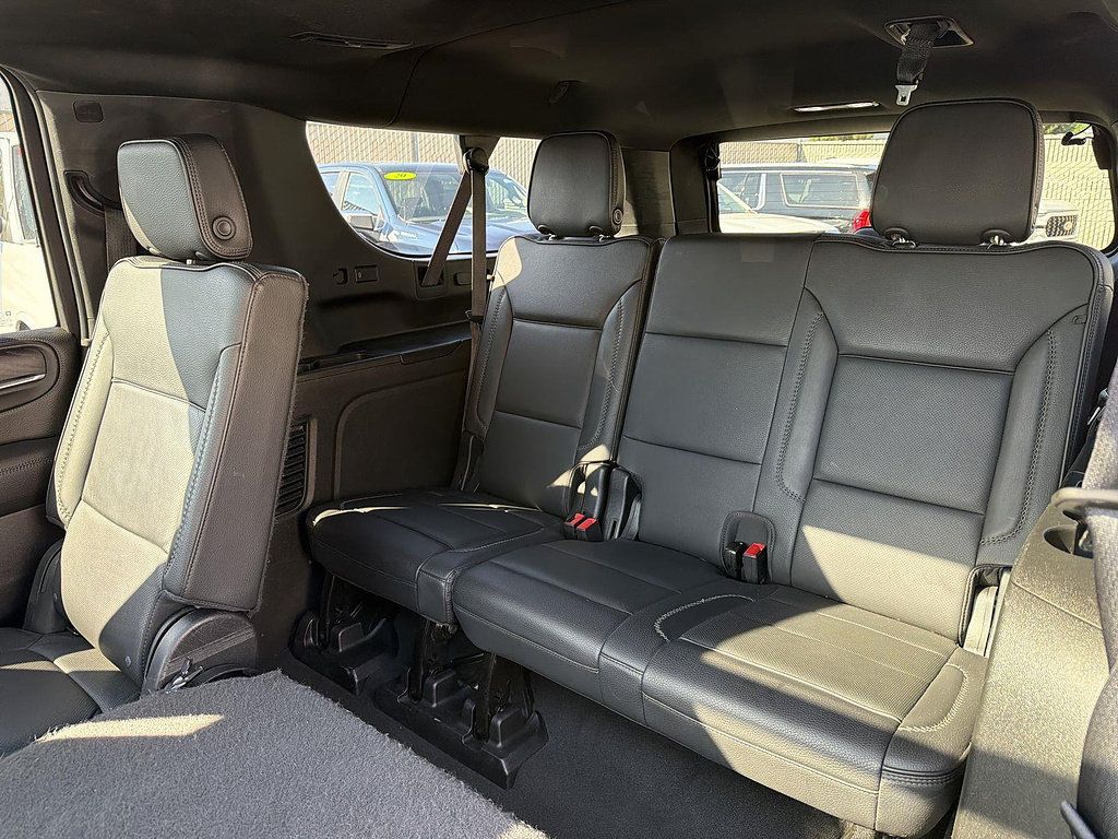 Used 2024 GMC Yukon XL Denali RWD image 43