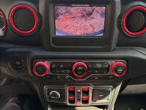 Used 2018 Jeep Wrangler Unlimited Sahara w/ Cold Weather Group image 5