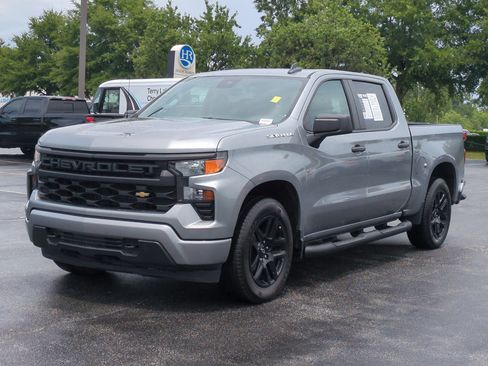 Used 2024 Chevrolet Silverado 1500 Custom RWD image 5