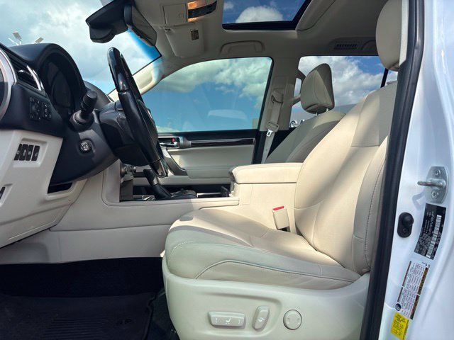 Used 2021 Lexus GX 460 Premium w/ Premium Package AWD/4WD image 7