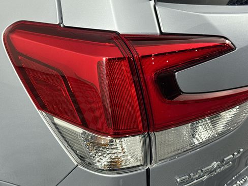 Used 2023 Subaru Forester Premium AWD/4WD image 34