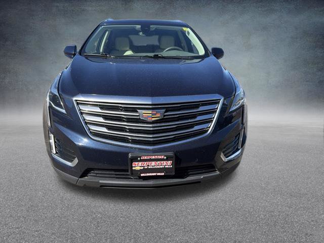 Used 2017 Cadillac XT5 Premium Luxury FWD image 3