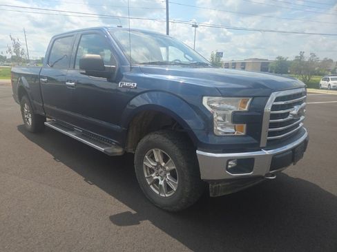 Used 2017 Ford F150 XLT w/ Equipment Group 302A Luxury AWD/4WD image 25
