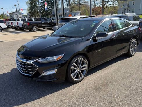 Used 2022 Chevrolet Malibu Premier FWD image 4