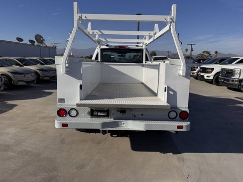 New 2025 Ford F250 XL w/ XL Chrome Package image 13