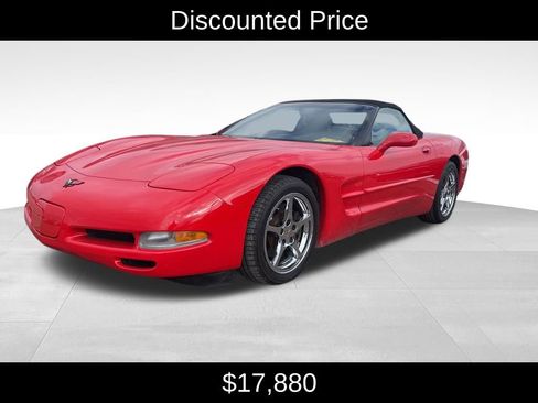 Used 1999 Chevrolet Corvette Convertible w/ Memory Pkg image 3