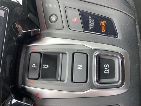 Used 2025 Honda Odyssey Sport-L image 11