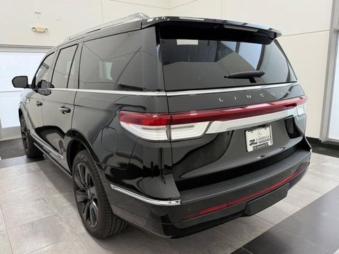 Used 2024 Lincoln Navigator Reserve AWD/4WD image 4