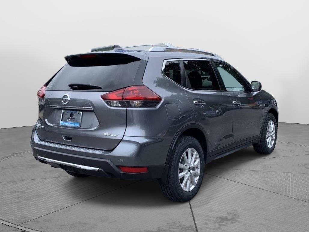 Used 2020 Nissan Rogue SV AWD/4WD image 3
