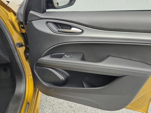 Used 2023 Alfa Romeo Stelvio Veloce image 64