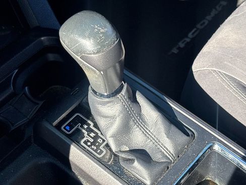 Used 2016 Toyota Tacoma 2WD Double Cab image 27