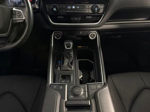 Used 2024 Toyota Grand Highlander XLE image 47