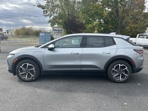 New 2026 Chevrolet Equinox EV LT image 4