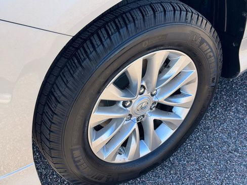 Used 2016 Lexus GX 460 w/ Premium Package image 6