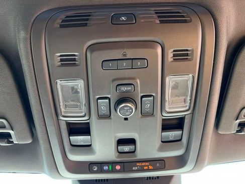 Used 2021 Cadillac Escalade ESV Sport w/ Driver Assist Tech Package AWD/4WD image 19