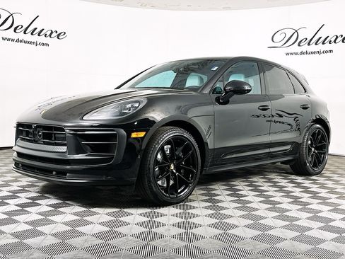 Used 2023 Porsche Macan GTS w/ Premium Package Plus AWD/4WD image 3