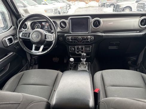 Used 2020 Jeep Wrangler Unlimited Sahara w/ Uconnect 4C Nav & Sound Group image 10