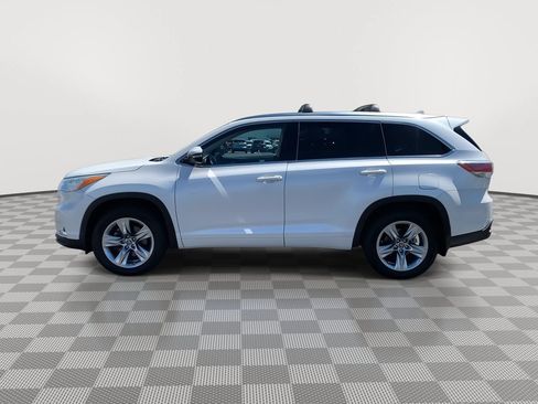 Used 2016 Toyota Highlander Limited AWD/4WD image 4