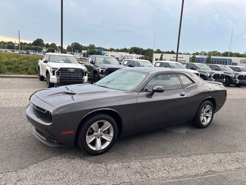 Used 2023 Dodge Challenger SXT RWD image 3