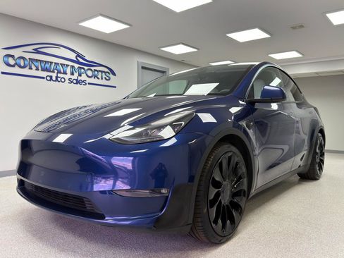 Used 2022 Tesla Model Y Performance AWD/4WD image 1