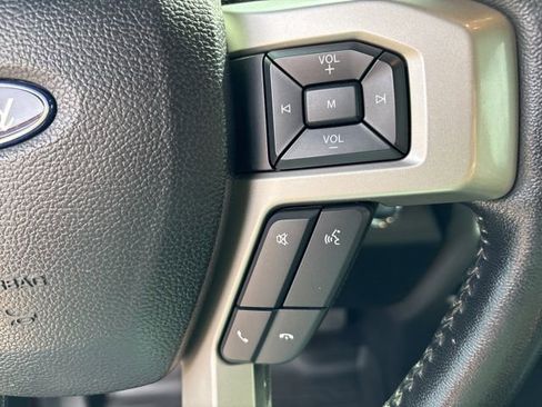 Used 2017 Ford F150 Lariat image 21