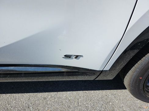New 2026 Buick Envision Sport Touring AWD/4WD image 9