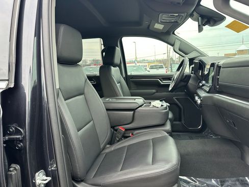 Used 2025 GMC Sierra 1500 SLT image 20