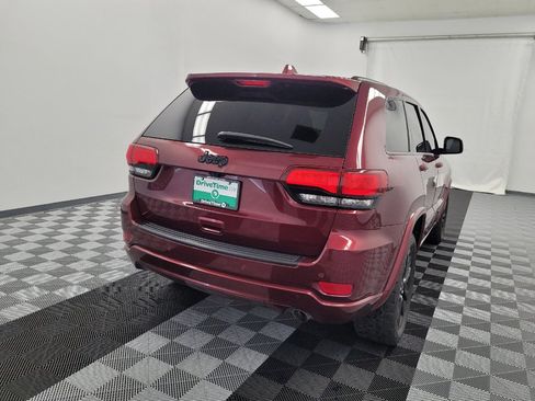 Used 2020 Jeep Grand Cherokee Altitude RWD image 7
