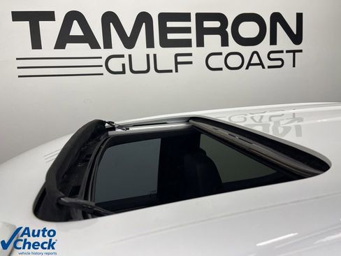 Used 2024 GMC Sierra 1500 AT4 w/ AT4 Premium Package image 17