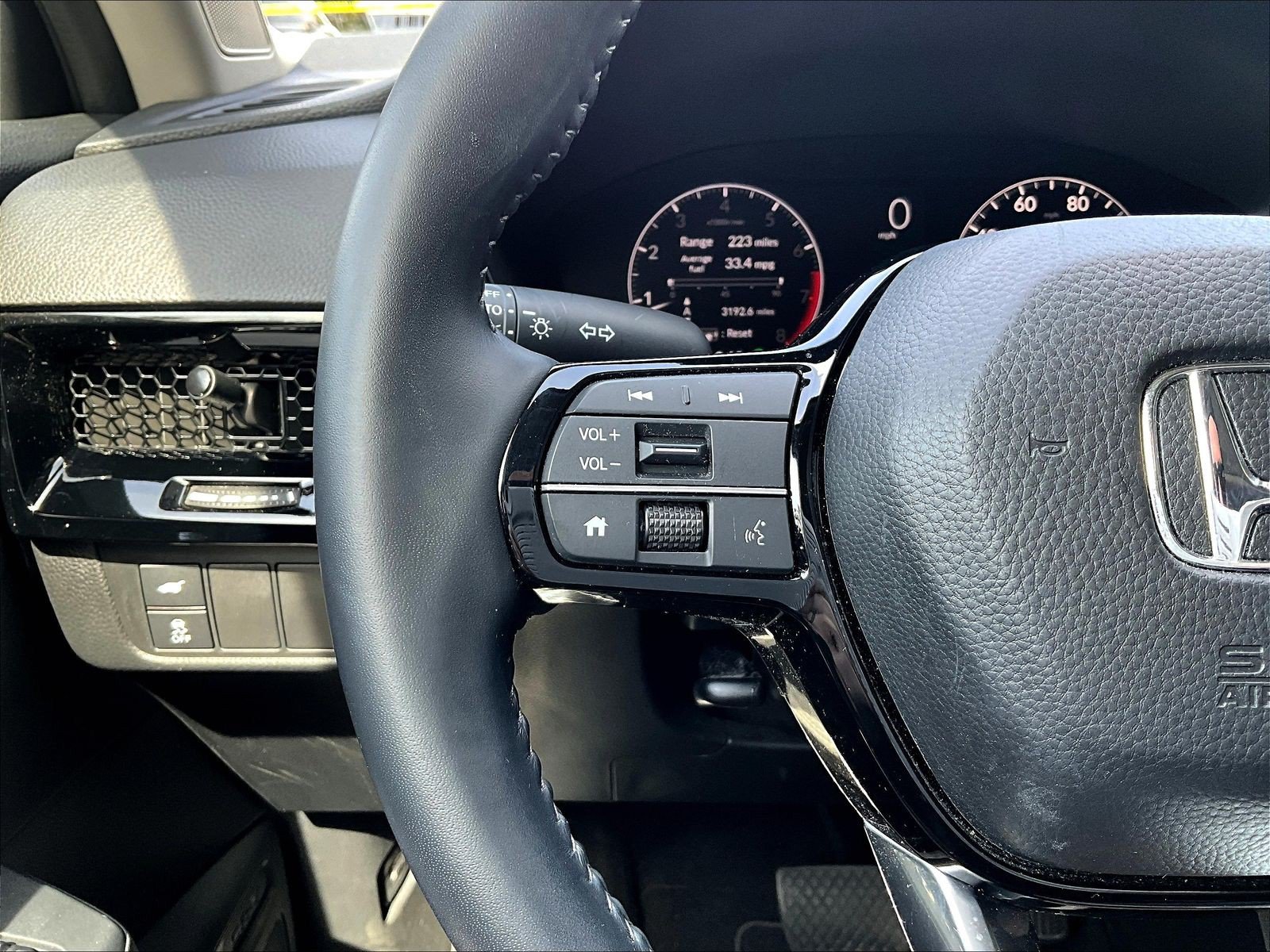 Used 2025 Honda CR-V EX-L image 11