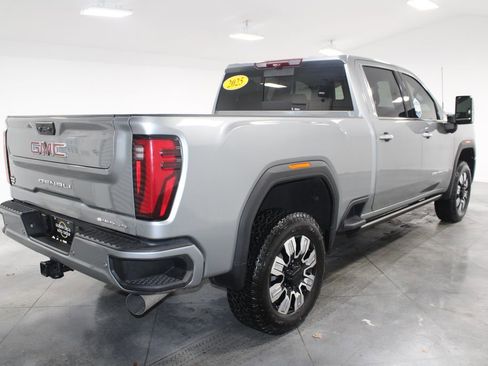 Used 2025 GMC Sierra 2500 Denali w/ Denali Reserve Package image 9
