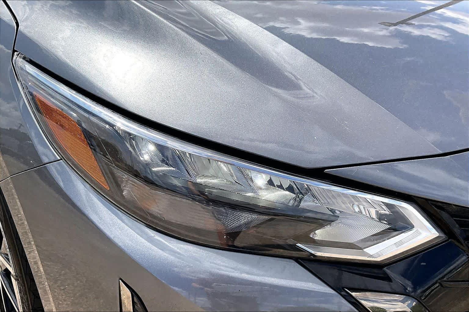 Used 2025 Nissan Sentra SR w/ SR Premium Package FWD image 27
