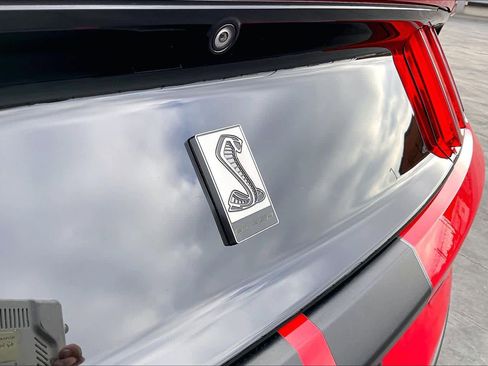 Used 2017 Ford Mustang Shelby GT350 image 11