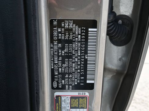 Used 2016 Kia Sorento SX FWD image 30