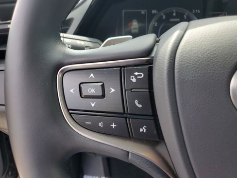 Used 2024 Lexus ES 350 w/ Premium Package image 20