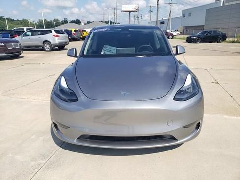 Used 2024 Tesla Model Y Performance AWD/4WD image 11