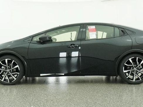 New 2026 Toyota Prius Plug-In Hybrid FWD image 20