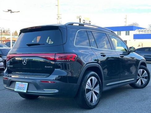Used 2023 Mercedes-Benz EQB 300 4MATIC w/ Exclusive Package image 15