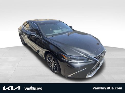 Used 2024 Lexus ES 300h w/ Premium Package FWD image 1