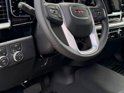 New 2026 GMC Sierra 2500 SLE w/ SLE Value Package; AWD/4WD image 9