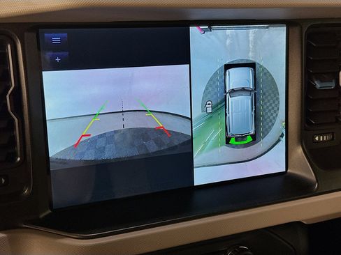 Used 2023 Ford Bronco Wildtrak image 22