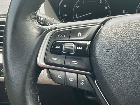 Used 2021 Honda Accord Touring image 13