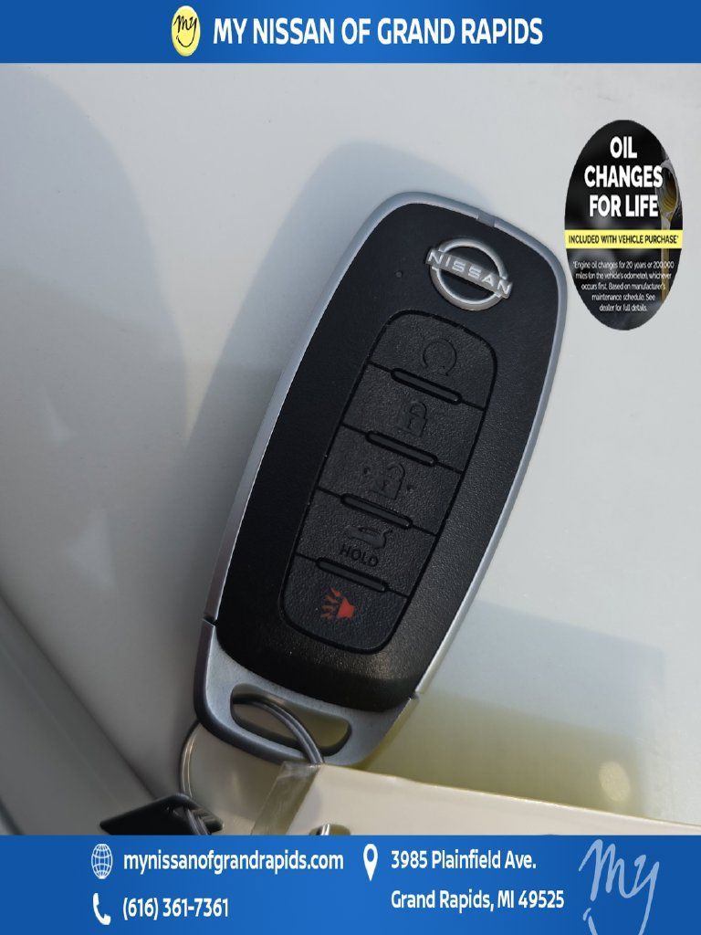 Used 2023 Nissan Rogue SL AWD/4WD image 37