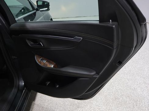 Used 2014 Chevrolet Impala LT w/ Premium Seating Package FWD image 21