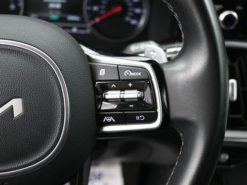 Used 2022 Kia Sorento S image 18