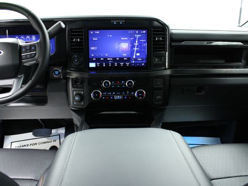 New 2026 Ford F250 Lariat w/ Black Appearance Package image 18